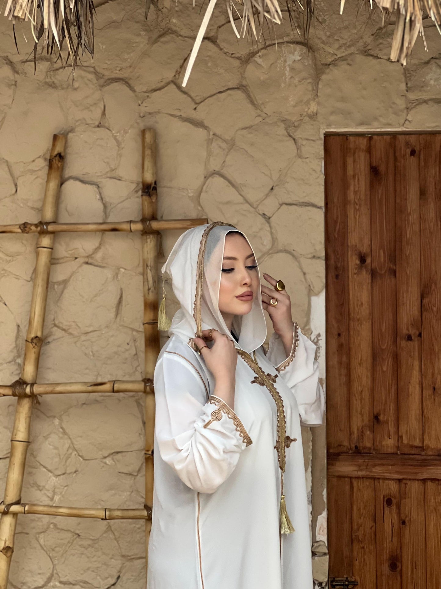 عباية كريب مغربية بغطاء للرأس