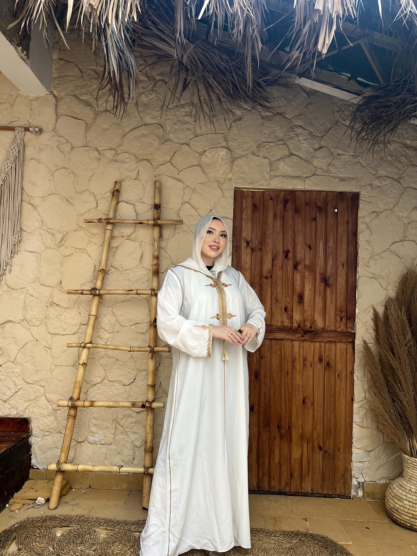 عباية كريب مغربية بغطاء للرأس