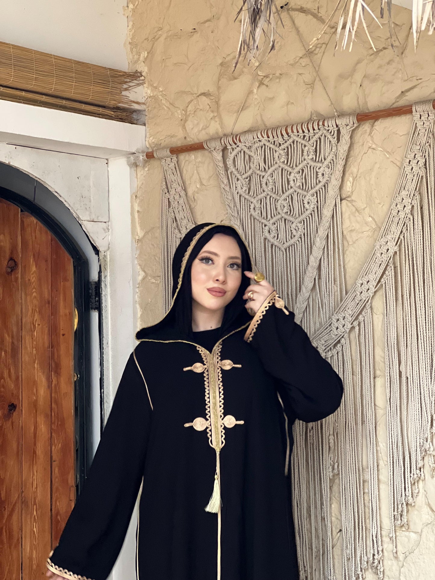 عباية كريب مغربية بغطاء للرأس