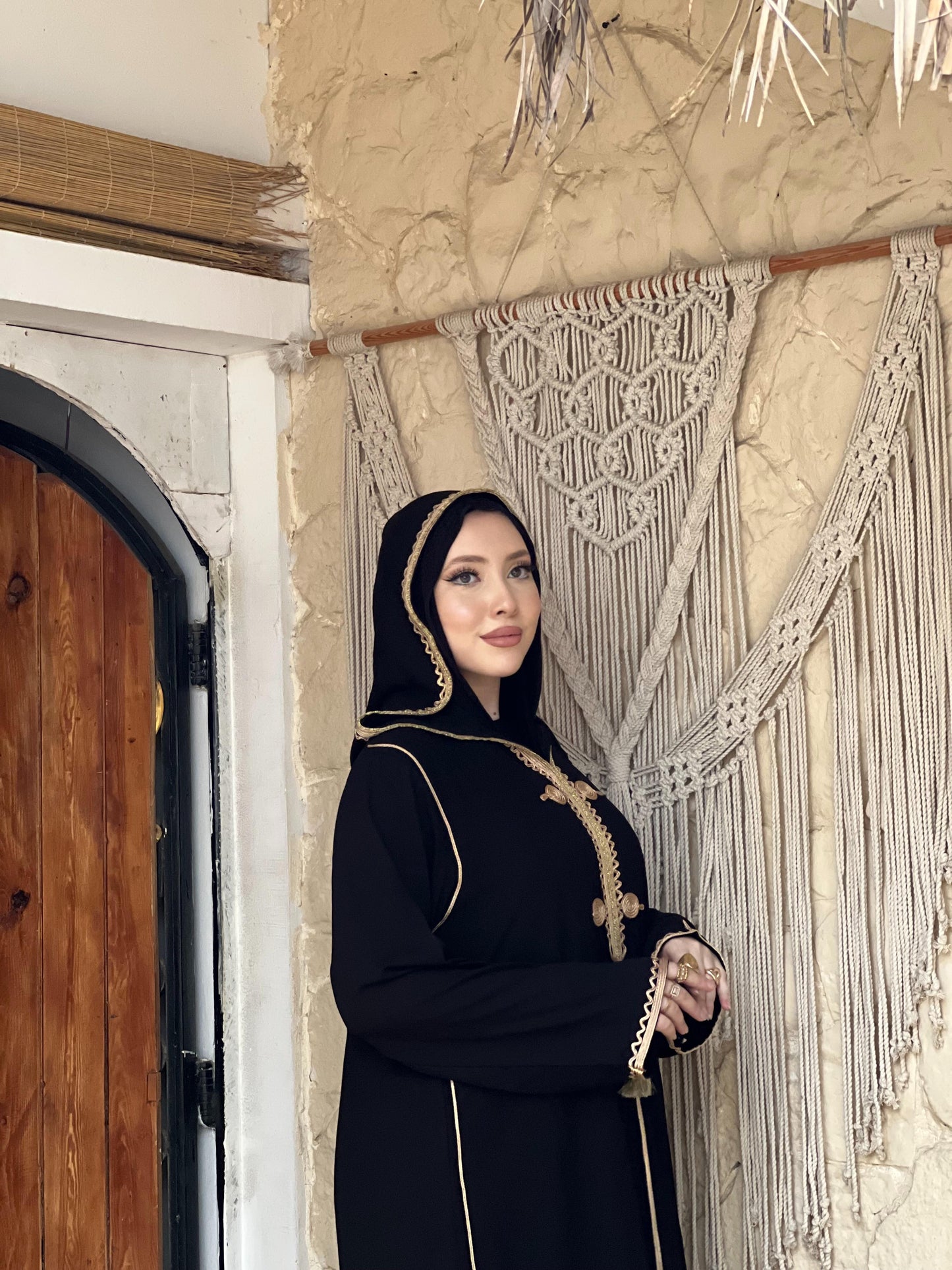 عباية كريب مغربية بغطاء للرأس