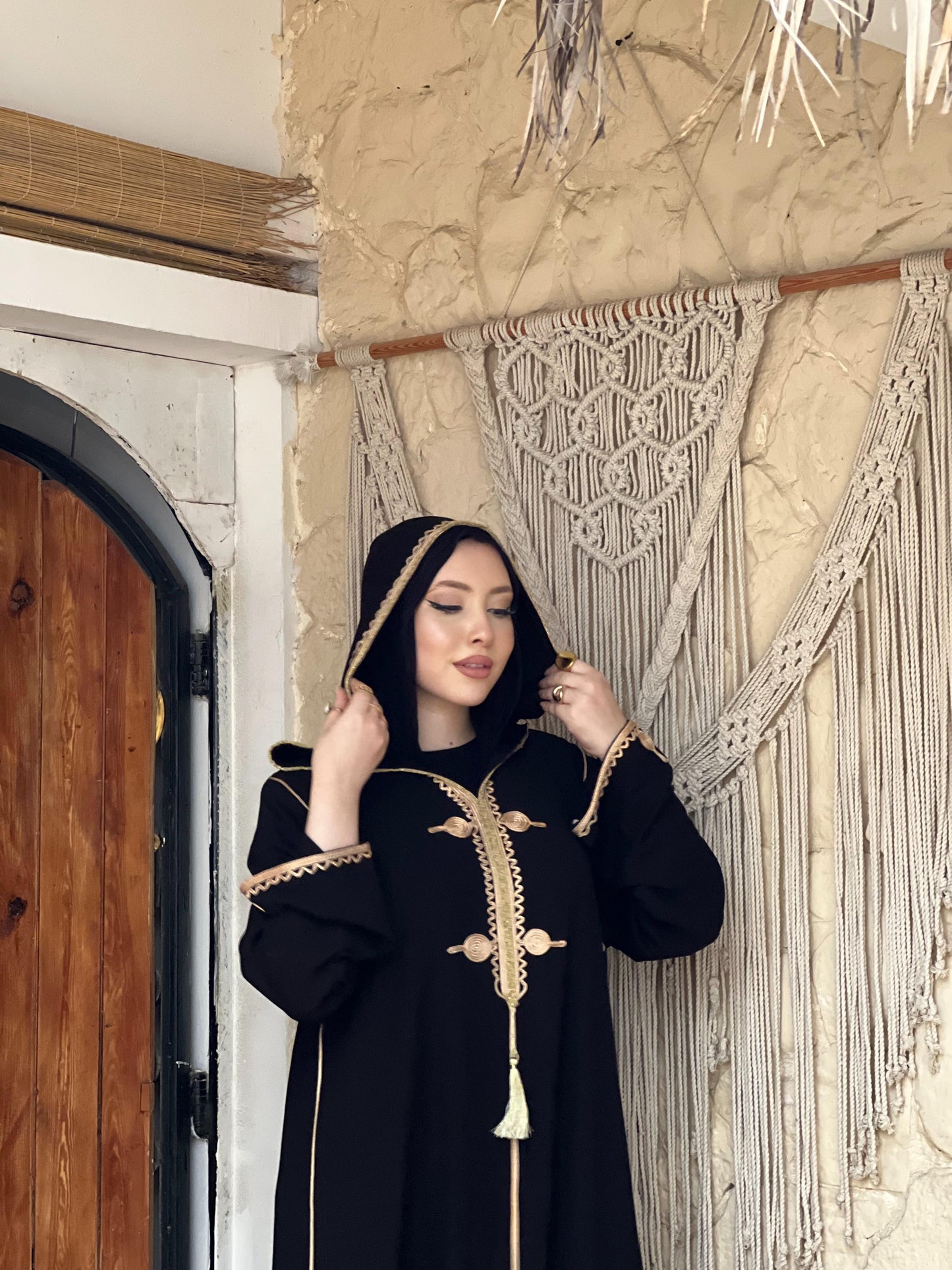 عباية كريب مغربية بغطاء للرأس