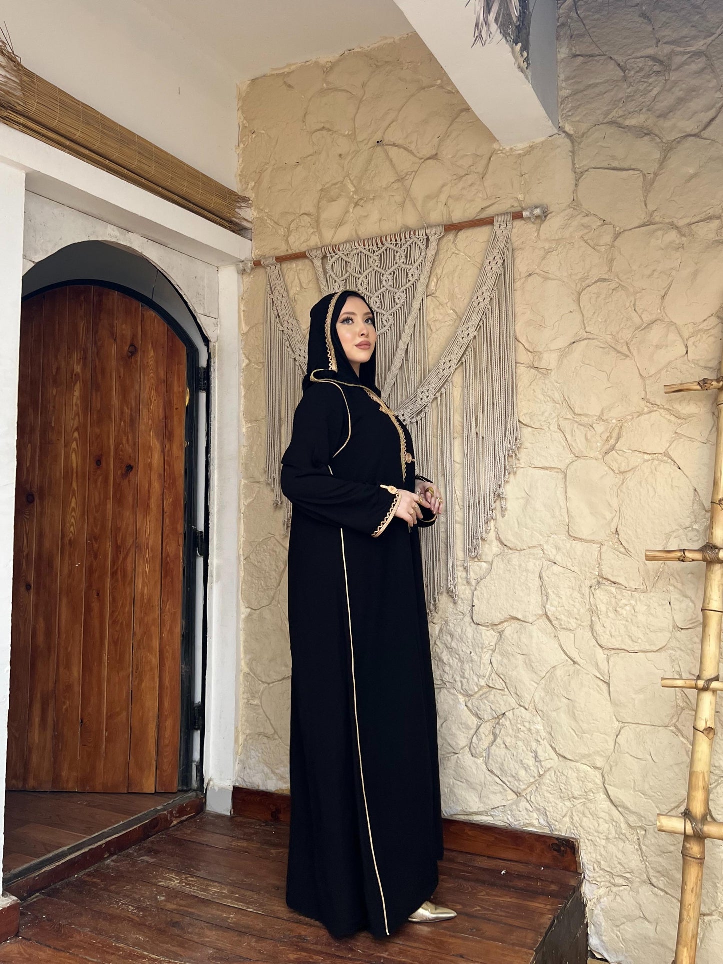 عباية كريب مغربية بغطاء للرأس